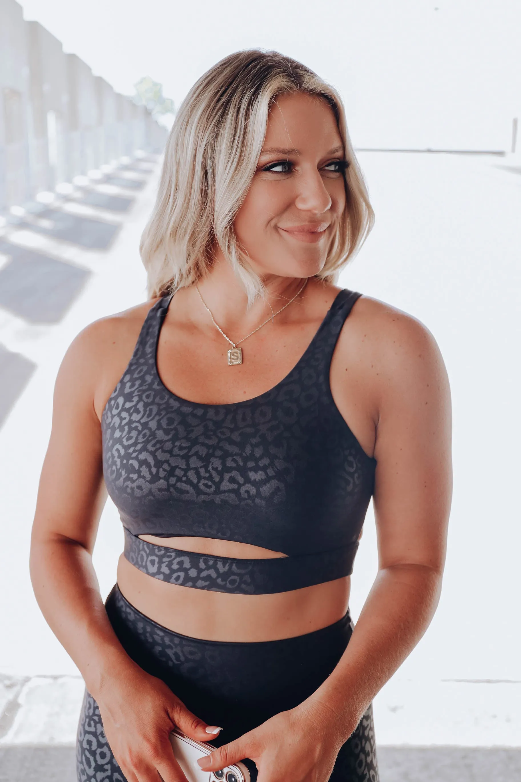 Barely There Embossed Sports Bra - Black