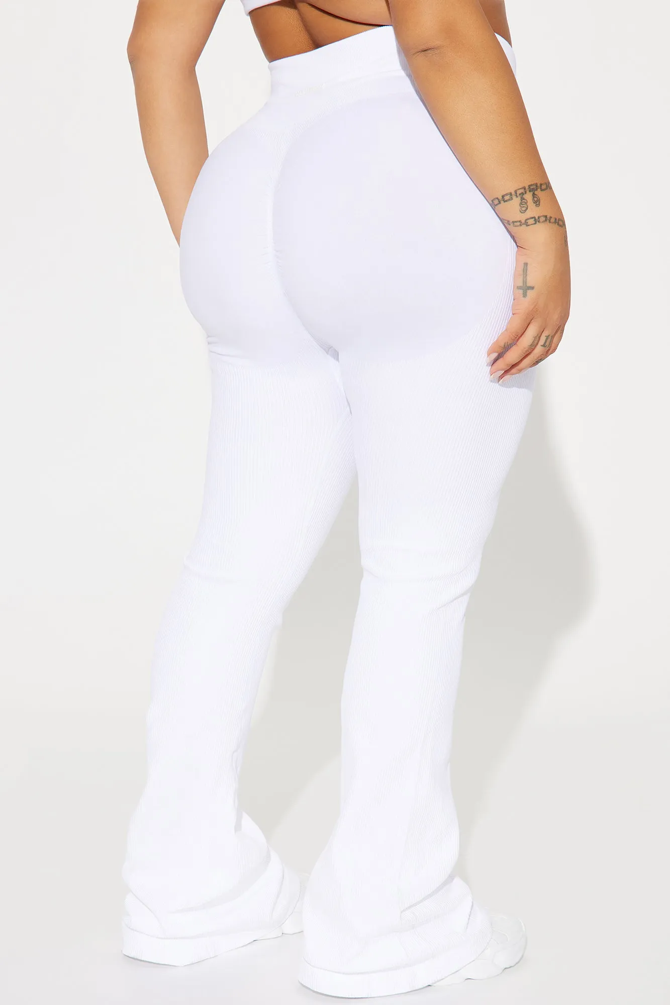 Beach Body Effortless Seamless Active Yoga Pant - White