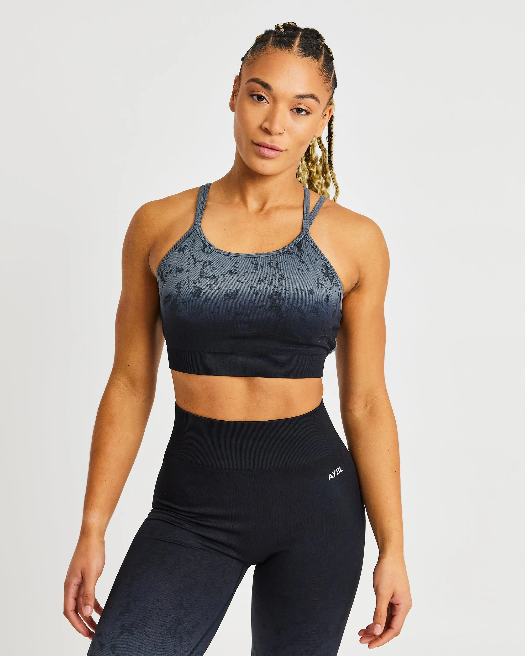 Flare Seamless Sports Bra - Black