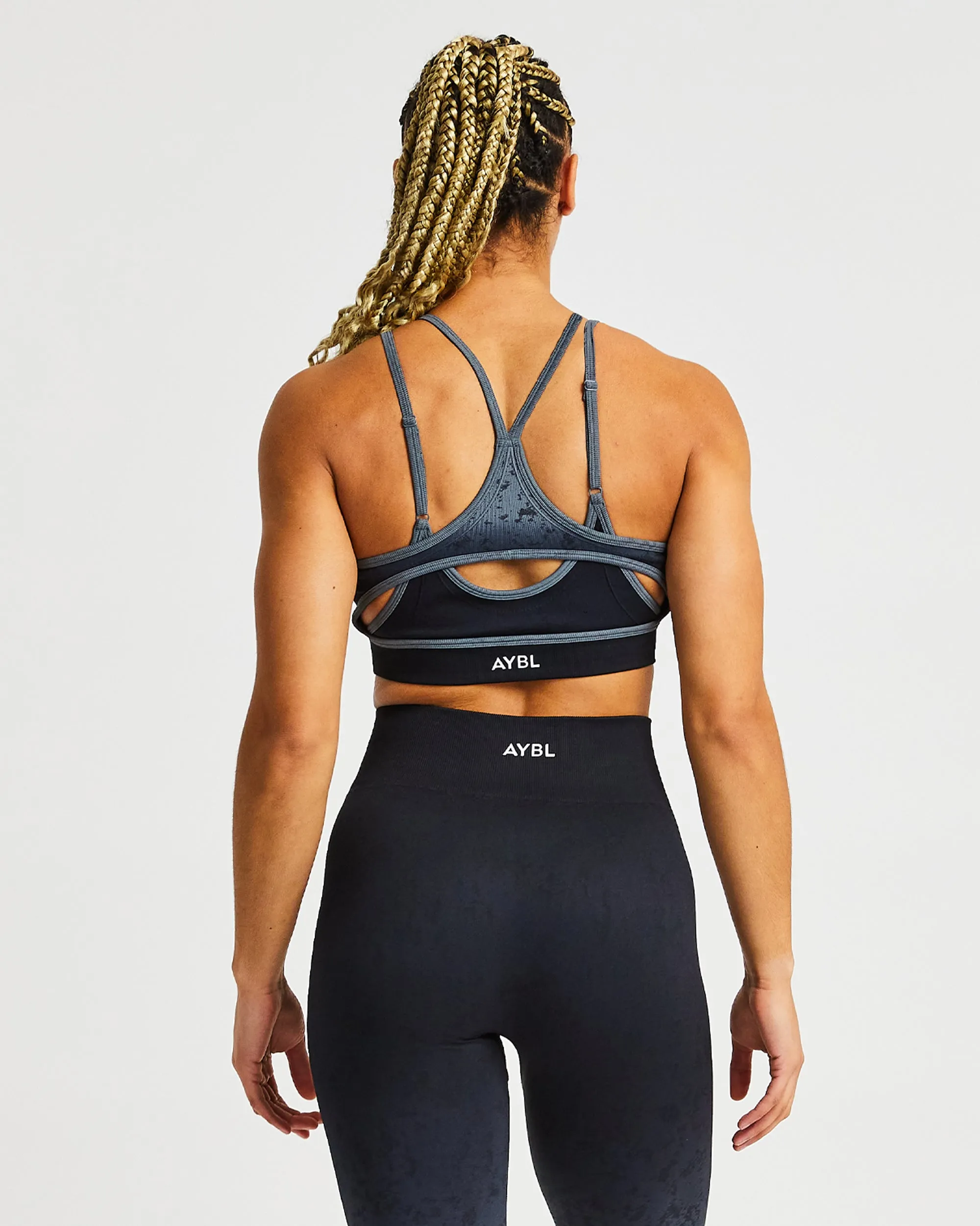 Flare Seamless Sports Bra - Black