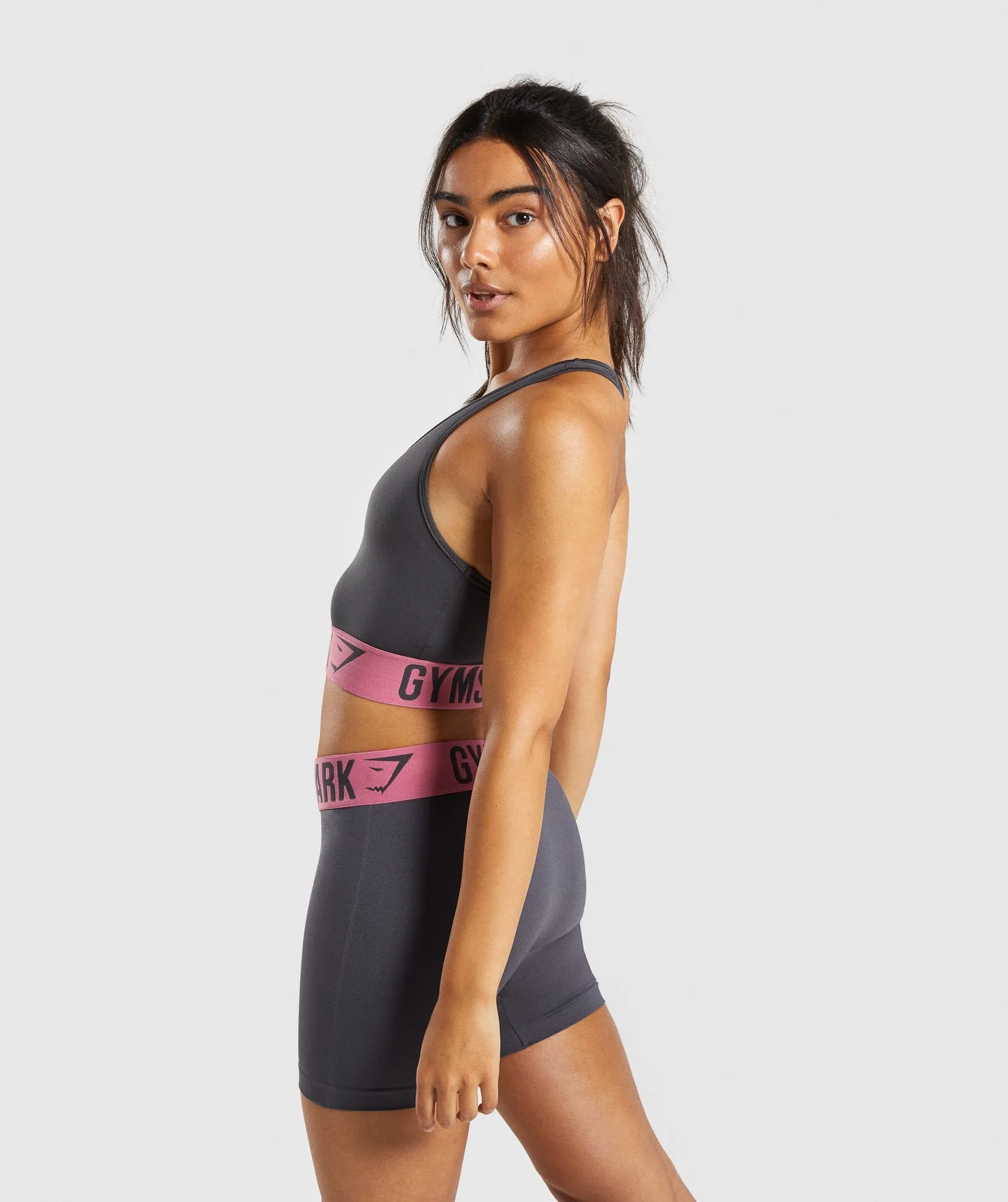 Gymshark Fit Sports Bra - Charcoal/Dusky Pink