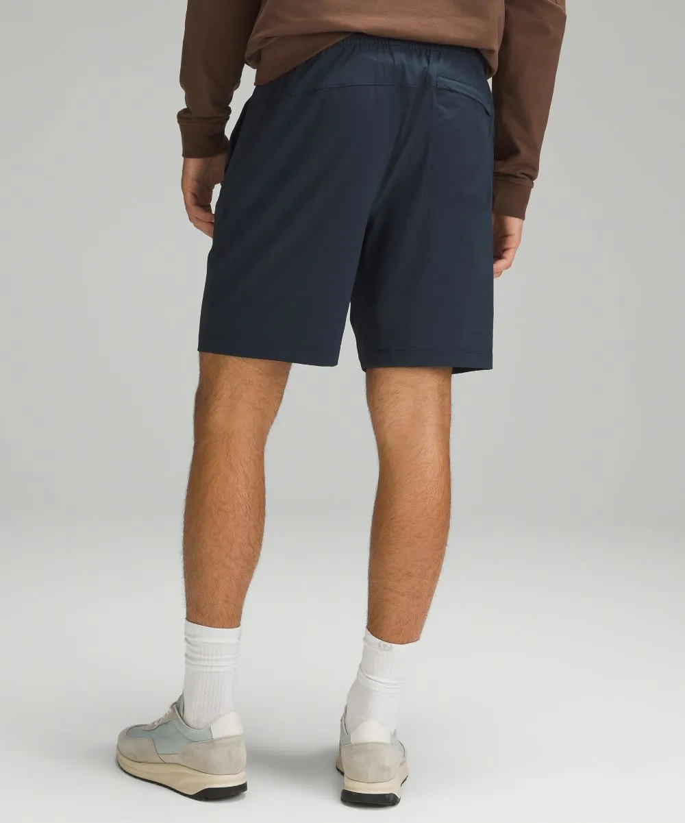 Lululemon shorts, navi