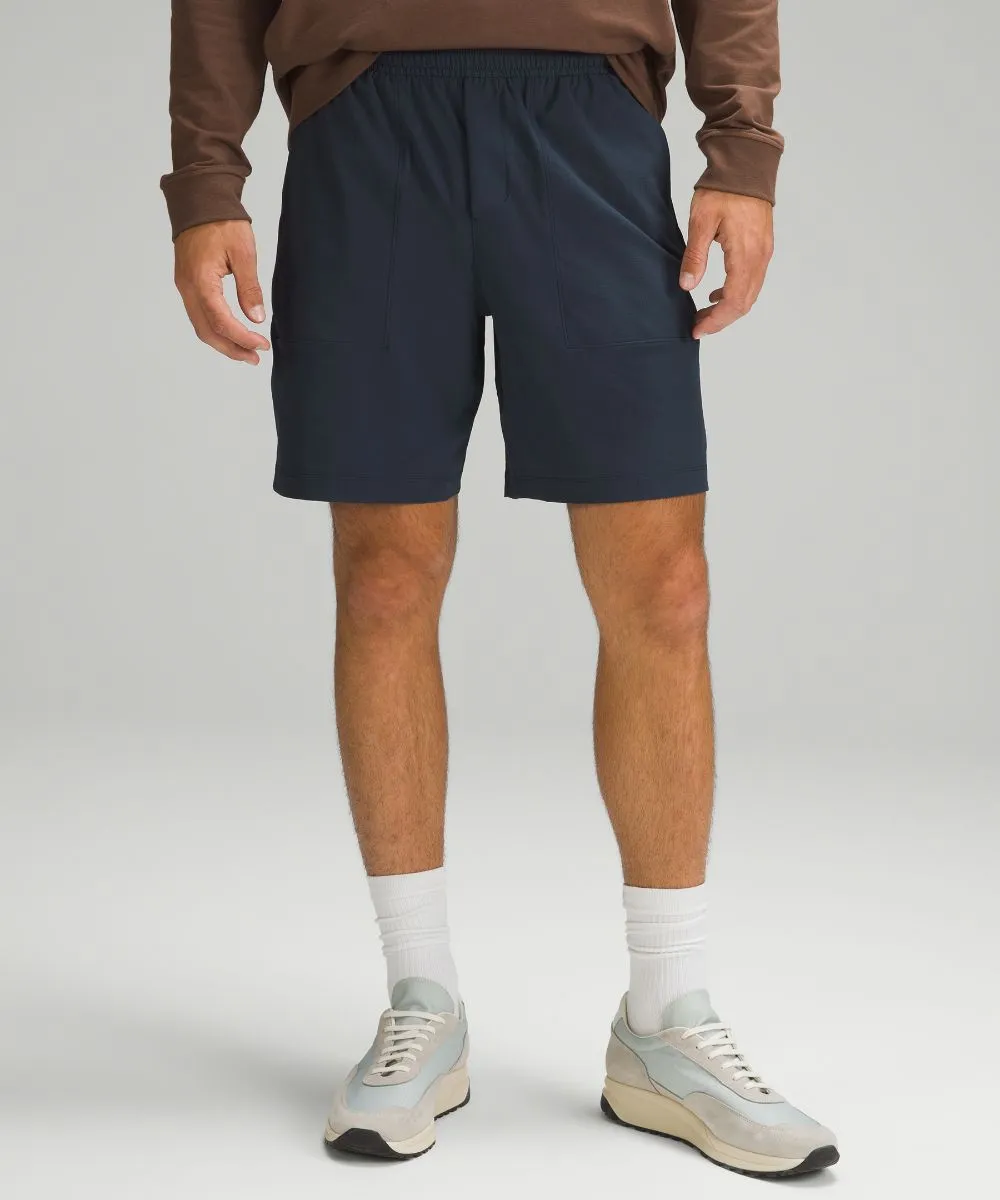 Lululemon shorts, navi