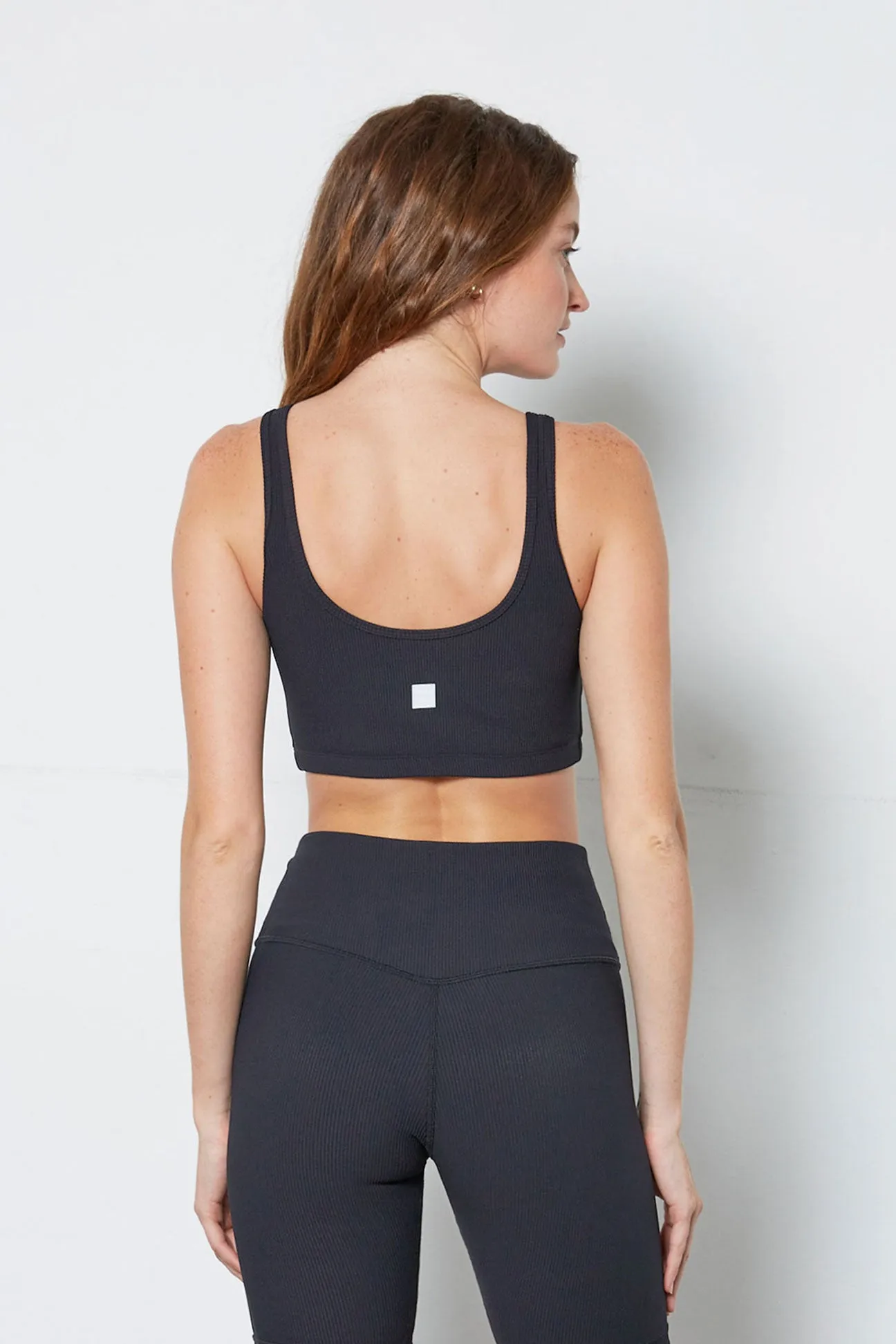 Scarlett ribbed sports bra black