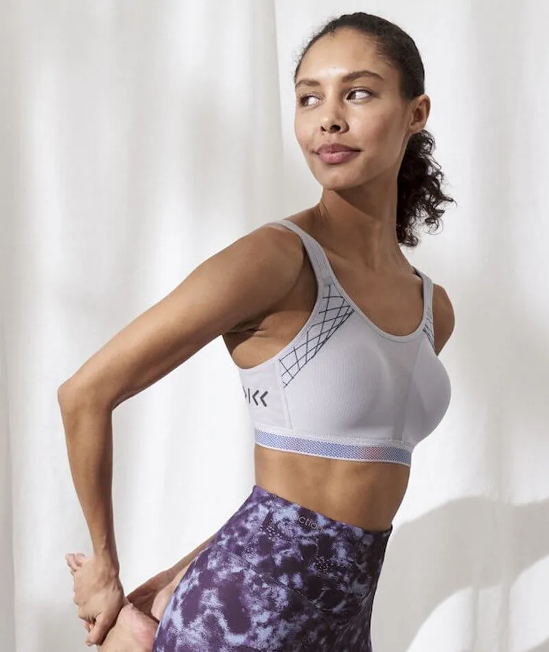 Triumph Triaction Cardio Flow Wire-free Minimiser Sports Bra - Platinum