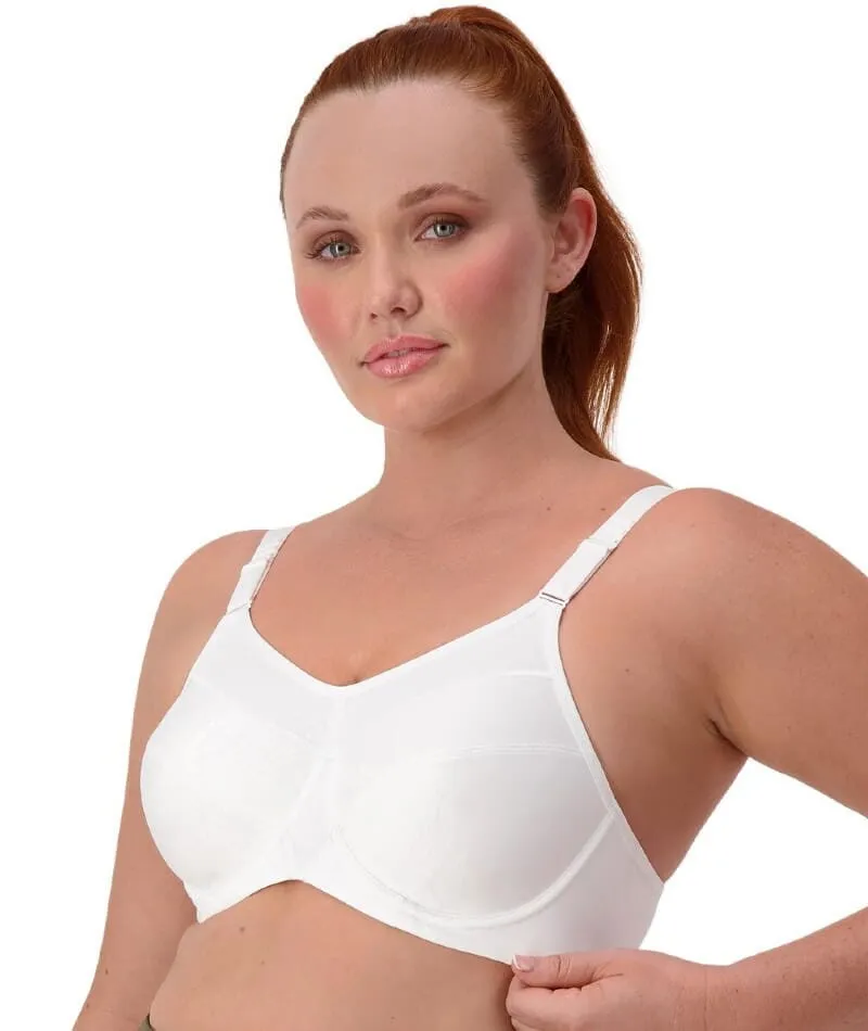 Triumph Triaction Ultra Underwired Sports Bra - White