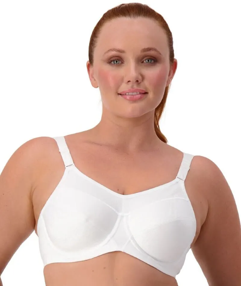 Triumph Triaction Ultra Underwired Sports Bra - White